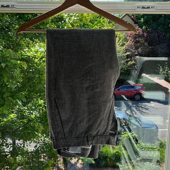 Hope Stockholm Kristy Edit Trouser in Brown Dogtooth. - Picture 2 of 6